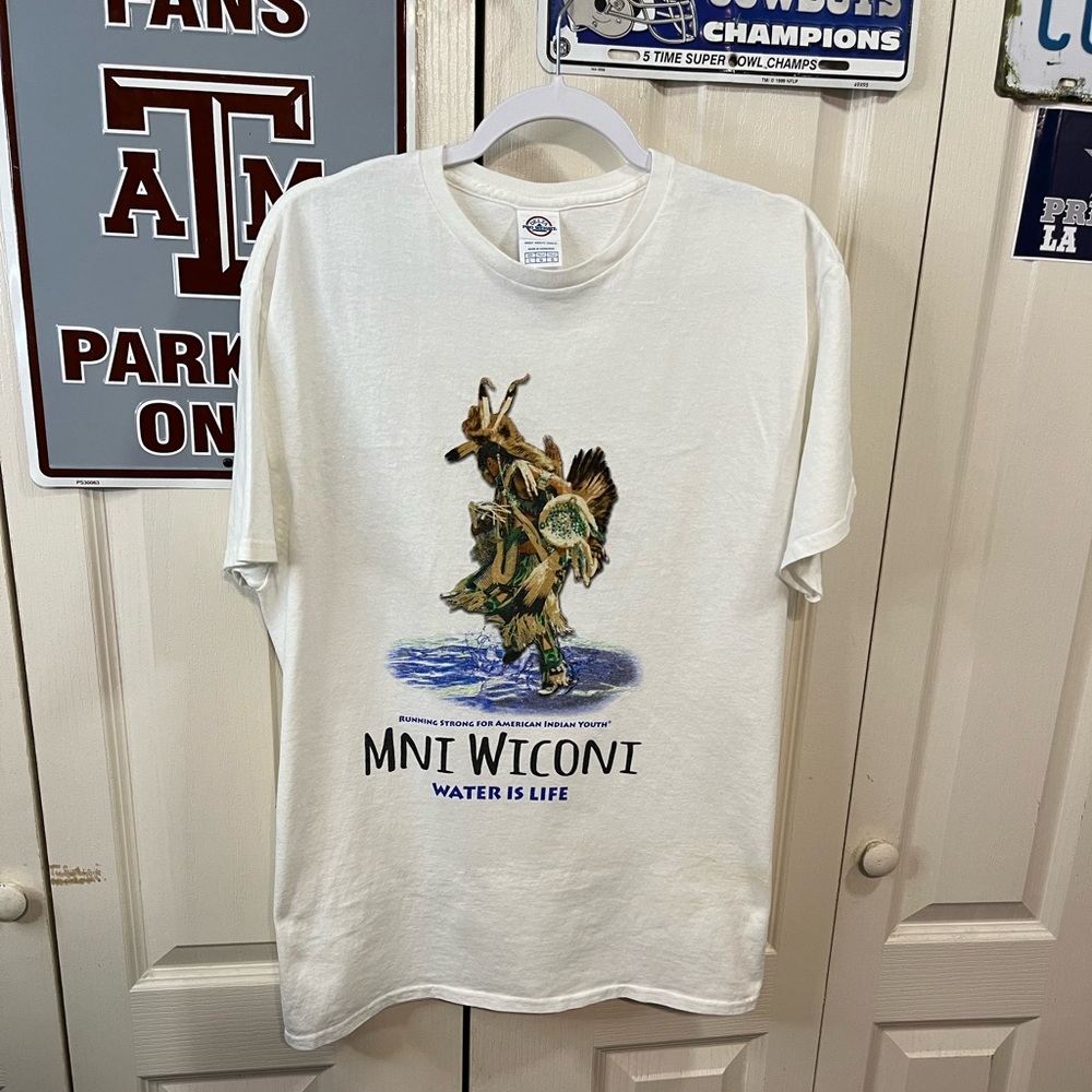 MNI Wiconi Water is Life Men’s T-shirt